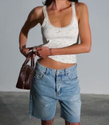 ⁦גופיית פרחים אמרל⁩ – תמונה ⁦7⁩