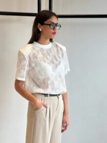 ⁦חולצת לירי תחרה לבן⁩ – תמונה ⁦3⁩