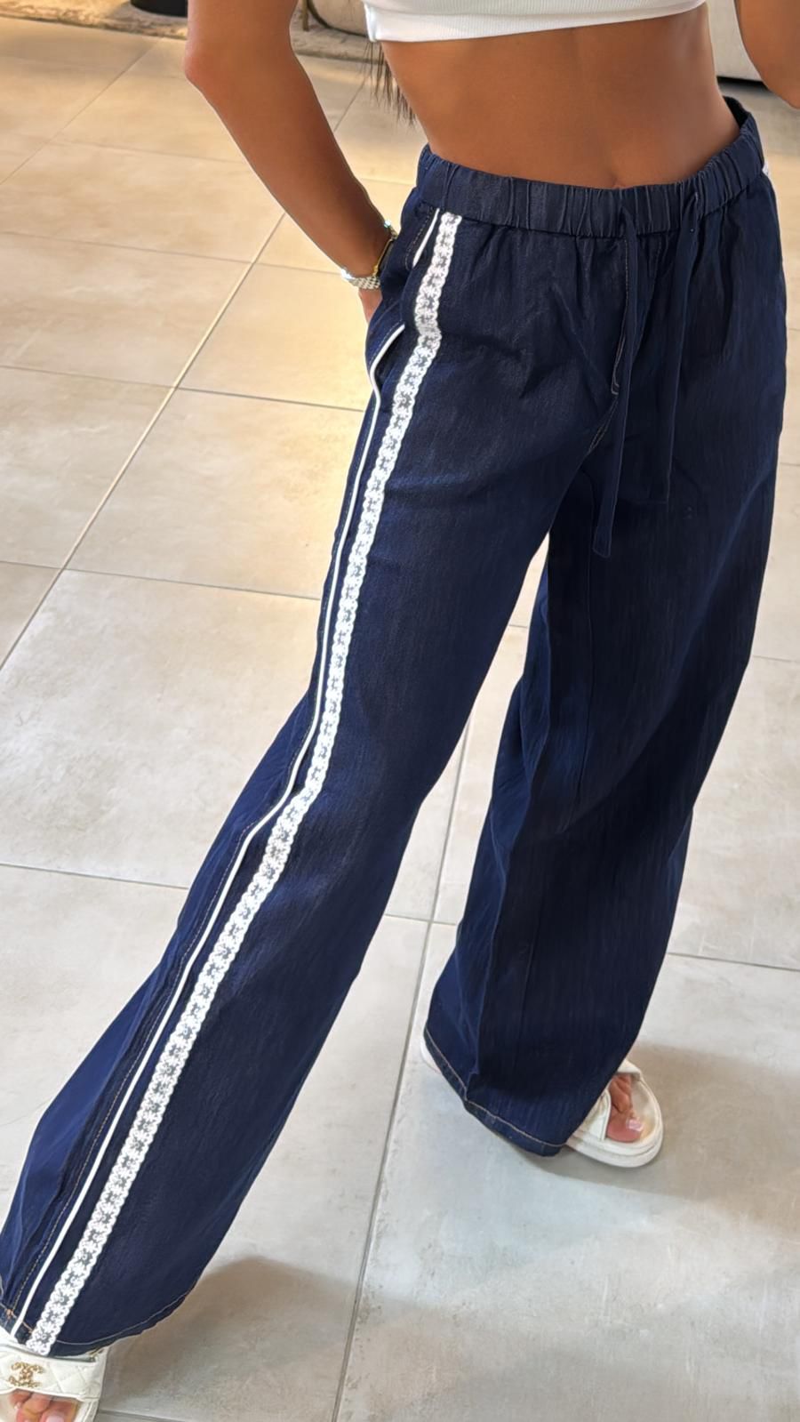 WhatsApp Image 2025-11-04 at 16.02.40 מכנס דמוי גינס פס – תמונה 1