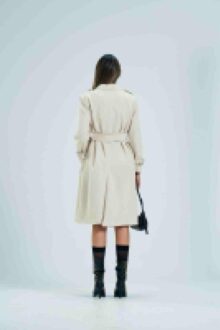 ⁦מעיל טראנ'ץ קאי⁩ – תמונה ⁦3⁩