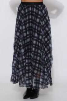 ⁦חצאית משבצות⁩ – תמונה ⁦3⁩