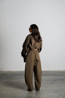 ⁦חליפת אסטל⁩ – תמונה ⁦3⁩