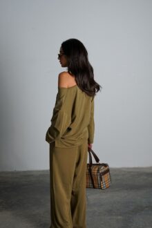 ⁦חליפת טימי⁩ – תמונה ⁦6⁩