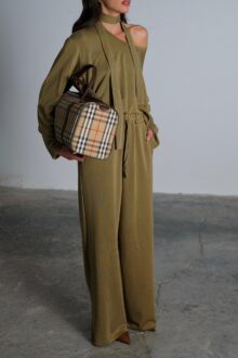 ⁦חליפת טימי⁩ – תמונה ⁦7⁩