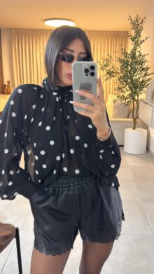 חולצה נקודות