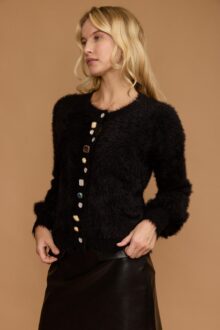 קרדיגן פרוותי כפתורים