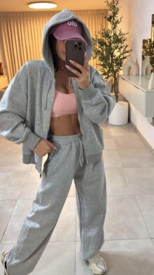 חליפת כוכבים אפורה